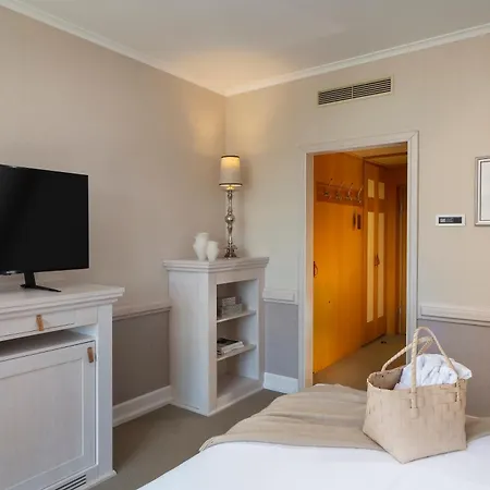 Precise Scharmuetzelsee - Golf & *