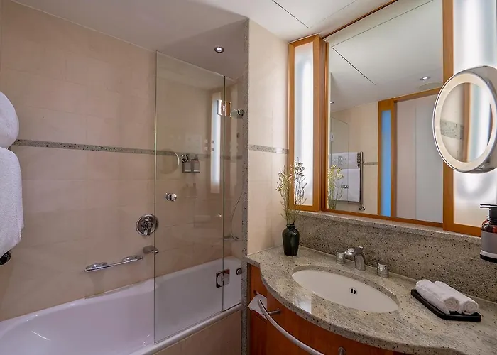 Курортный комплекс Precise Scharmuetzelsee - Golf & Бад-Заров